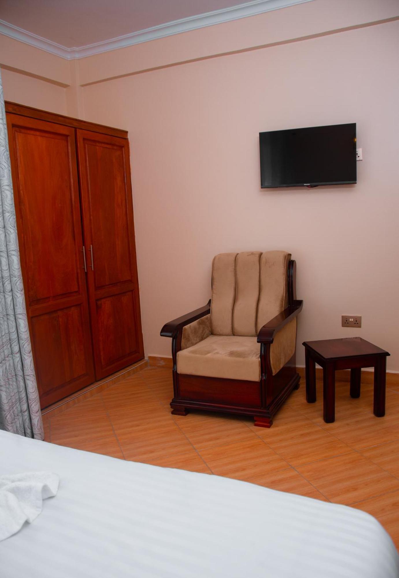 Aves Executive Hotel Arusha Eksteriør bilde